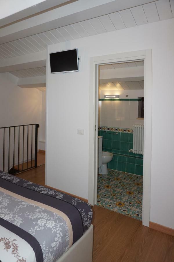 Casa Vacanze Torre Dei Gualtieri Villa San Benedetto del Tronto Exteriör bild