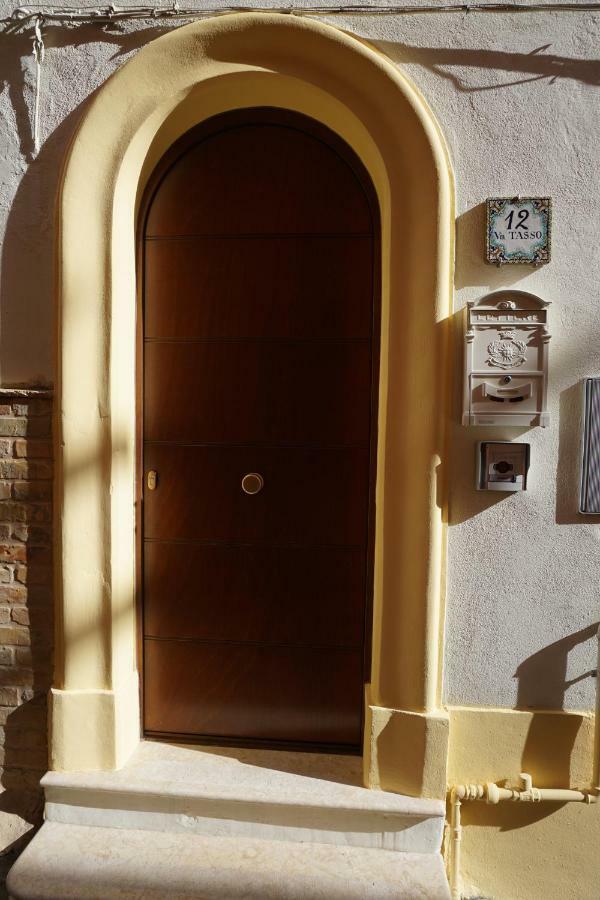 Casa Vacanze Torre Dei Gualtieri Villa San Benedetto del Tronto Exteriör bild