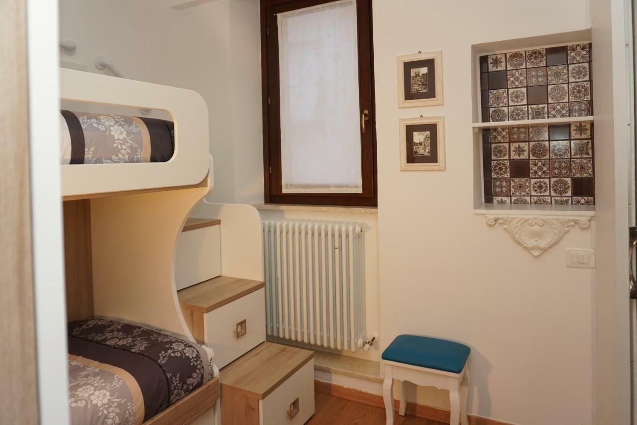 Casa Vacanze Torre Dei Gualtieri Villa San Benedetto del Tronto Exteriör bild